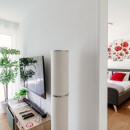 Linda Terrace By Quokka 360 - Modern One-Bedroom Flat With Sun Terrace Locarno Dış mekan fotoğraf